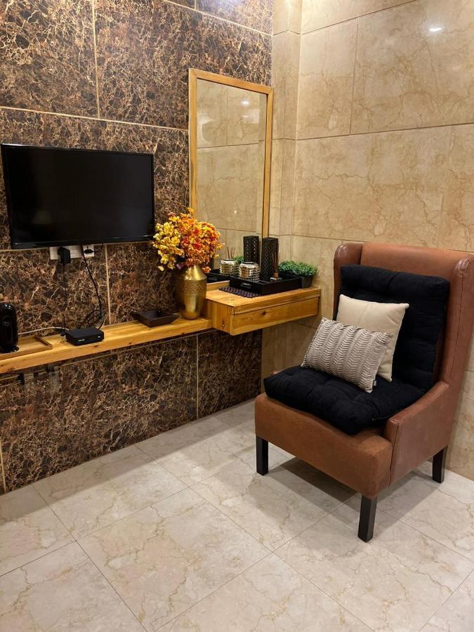 Divine Studios Rajouri Garden New Delhi Exterior photo